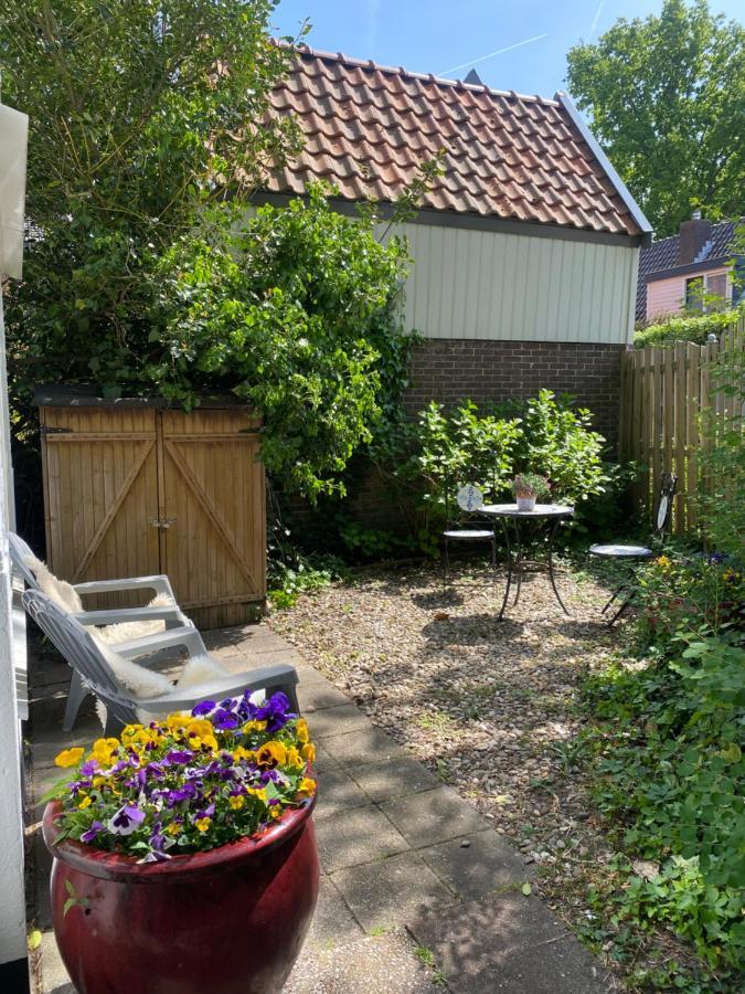 Holiday Home Flori Bergen Kültér fotó